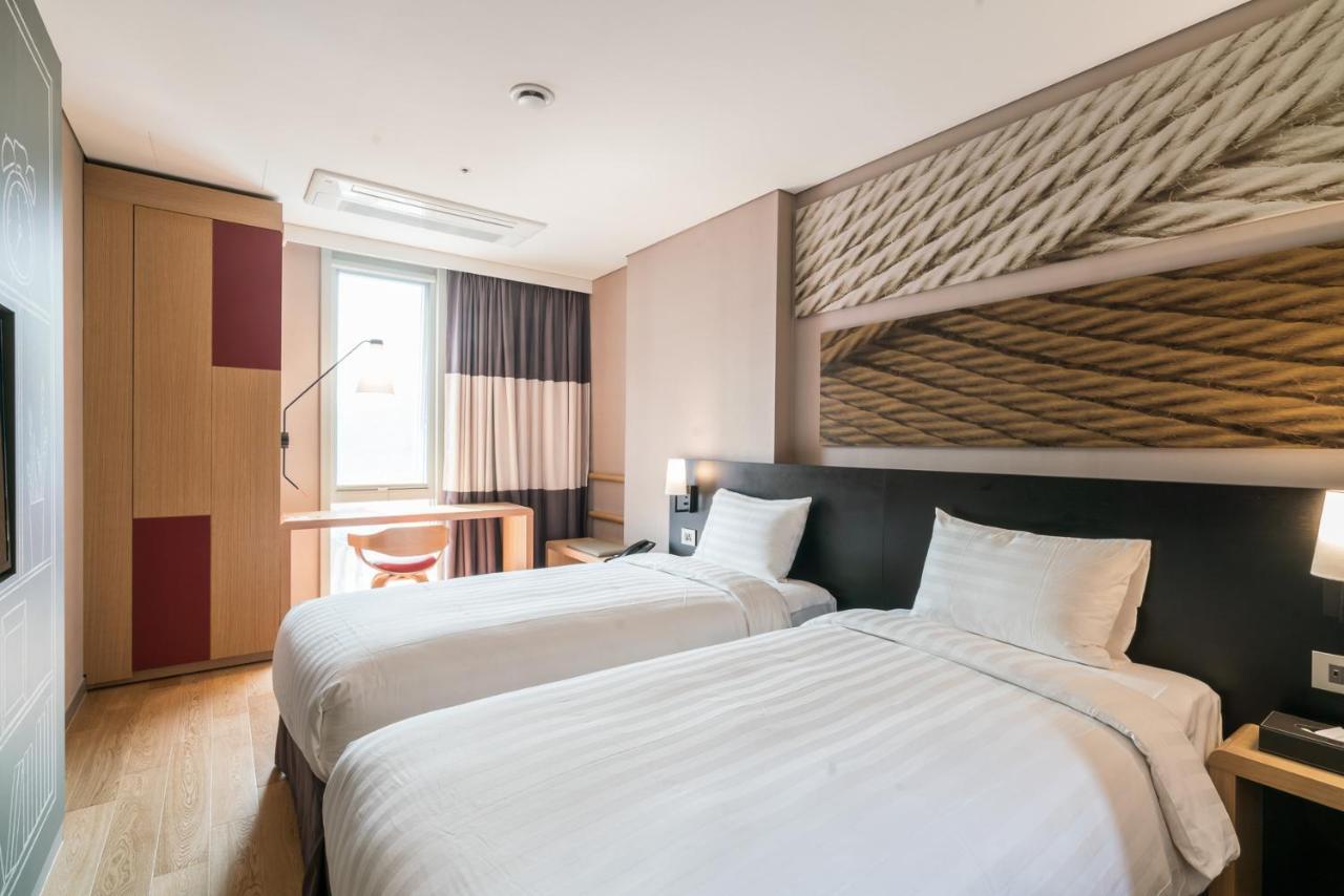 Ibis Ambassador Busan Haeundae Exterior foto